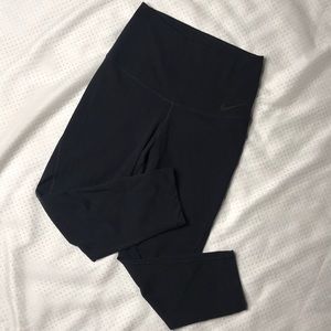 nike high waisted dri fit crop leggings